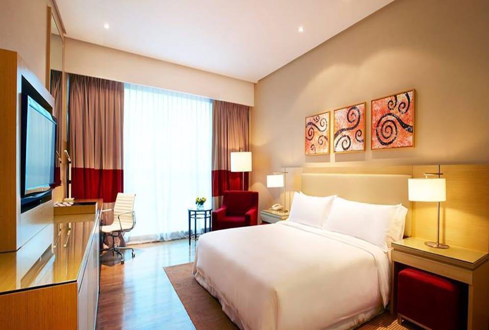 Four Points By Sheraton Kuching Hotel Exterior foto