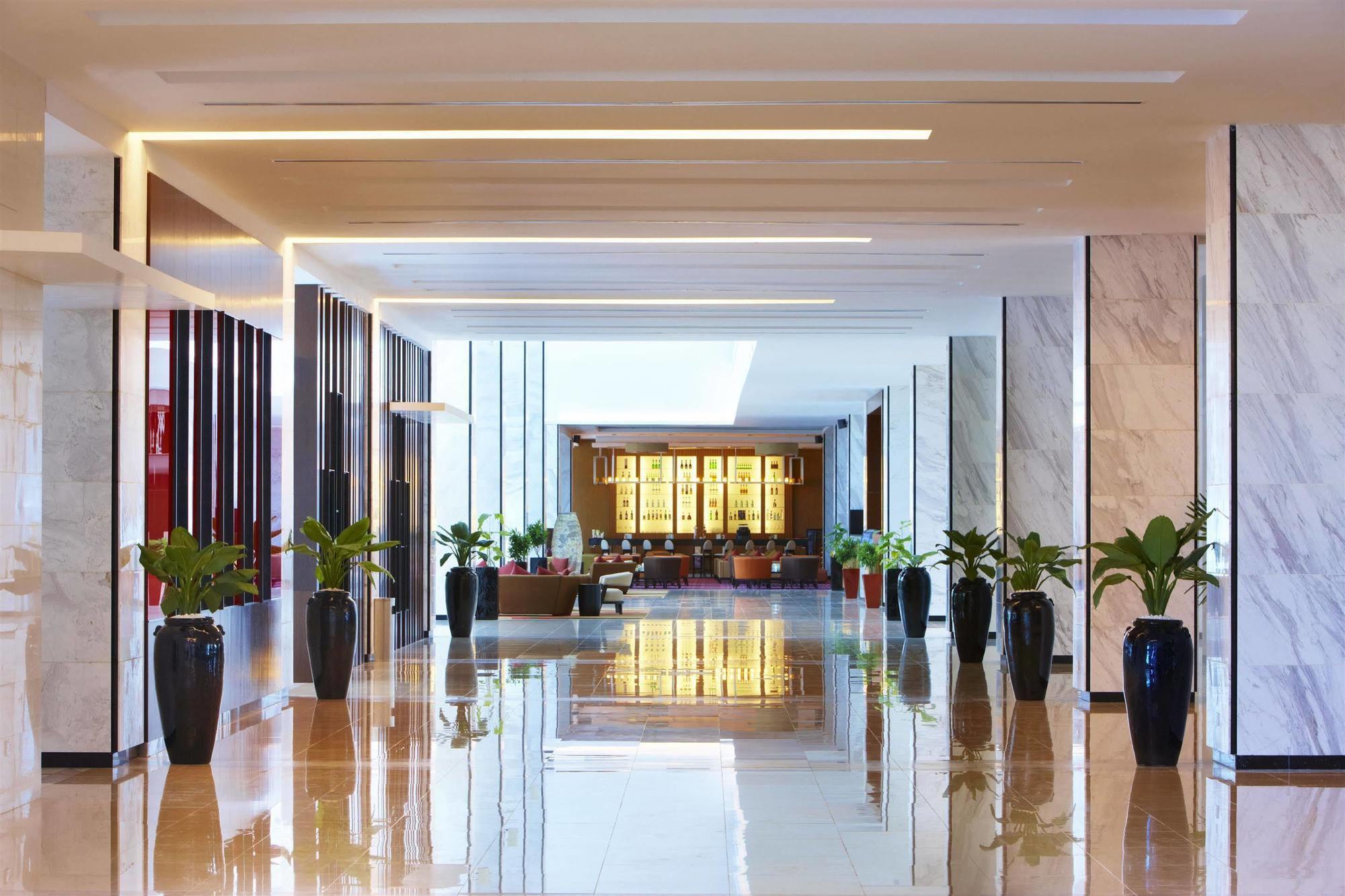 Four Points By Sheraton Kuching Hotel Exterior foto