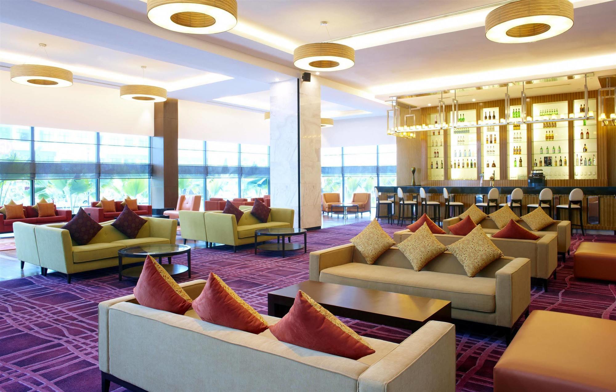 Four Points By Sheraton Kuching Hotel Exterior foto